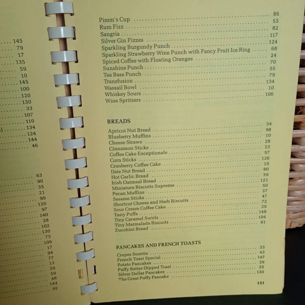 Discover Brunch‎ by Ruth MacPherson 1977 Spiral Cookbook Vintage